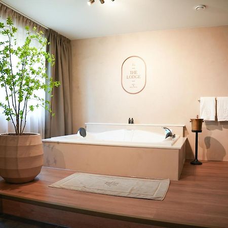 The Lodge Bed & Wellness Oisterwijk Sauna, Jacuzzi, Luxury Moergestel Kültér fotó